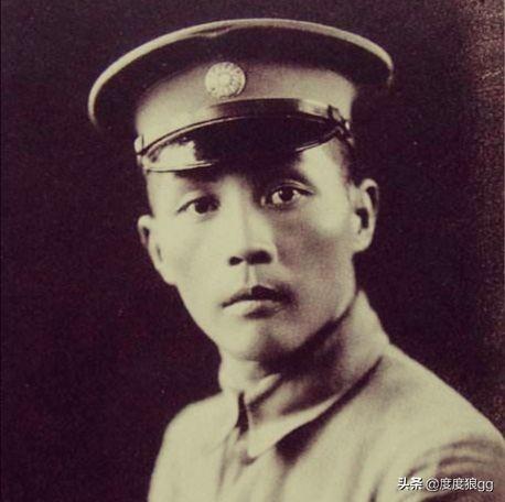 黄埔名将:黄埔军校学制最短仅半年，连中专都不如，为何能培养那么多名将？