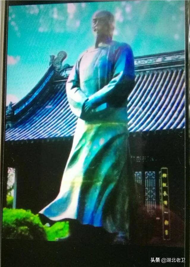 吴敬梓简介:为什么吴敬梓在《儒林外史》中多用婉讽，不直接讽刺？