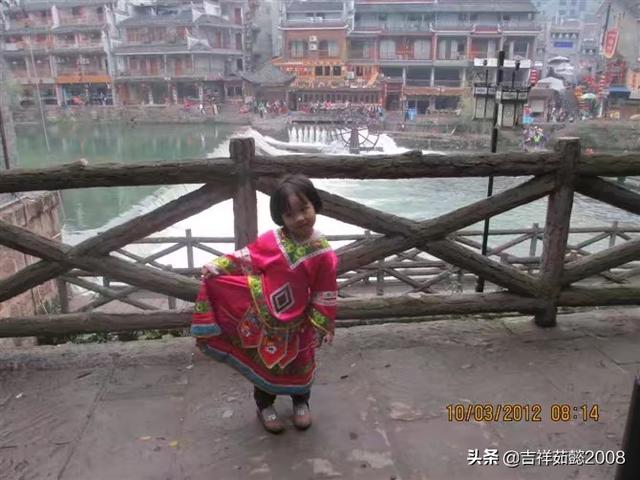 凤凰古城简介:听说凤凰古城很美，请简单介绍一下？