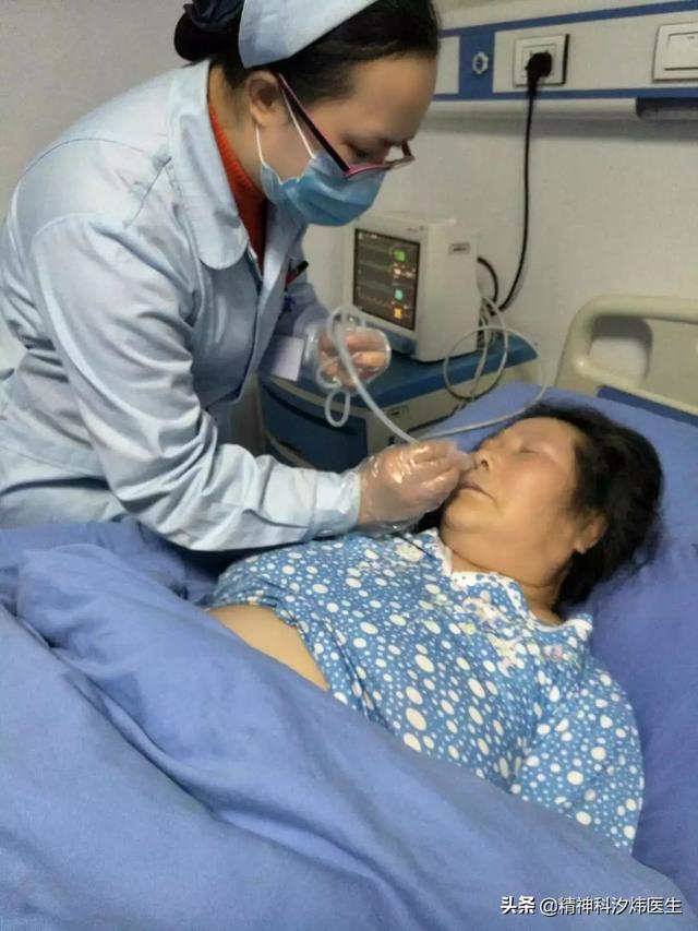 胰腺炎的症状及治疗:胰腺炎的症状及治疗吃什么药好 胰腺炎与工作强度和环境有关系吗？