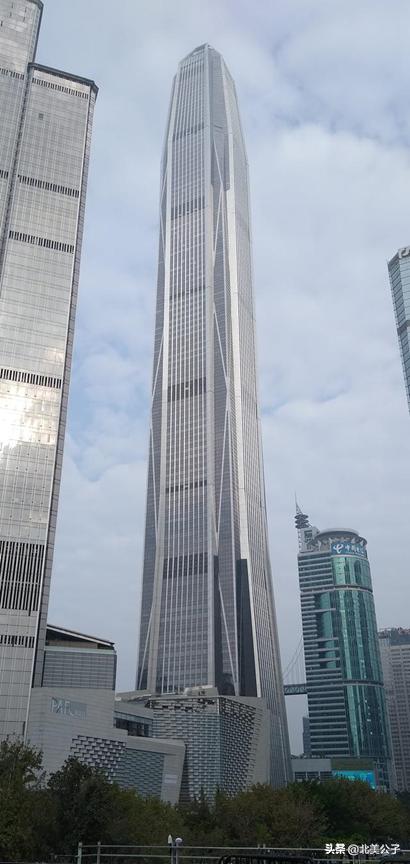 迪拜塔高度:摩天大楼极限高度是多少？