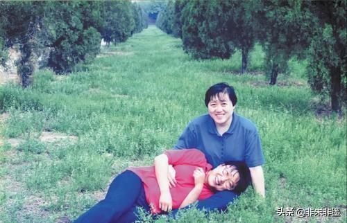李银河的儿子:才华横溢的王小波深爱的李银河很美吗