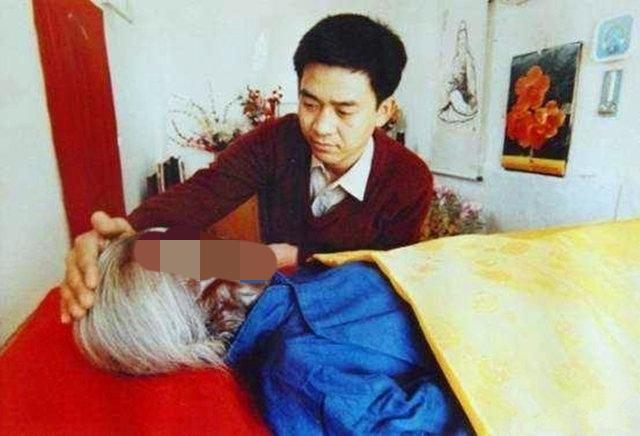 香河第一城灵异事件:为何香河老人遗体经过几十年时间，表面还像打蜡，一点也没腐烂？