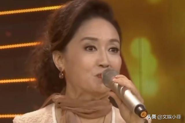 薛宝钗扮演者:如何评价在老版《红楼梦》中，贾环、薛宝琴、李纨的扮演者