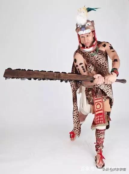 宝石是用什么做成的,古代没有铁器是如何采石头的？