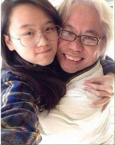 汤镇业老婆文静:“父女”恋，“祖孙”恋，你怎么看，有和想法说说
