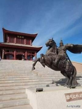 新疆地名与传说故事，新疆有哪些历史悠久的古镇，古城遗址，有什么特别之处