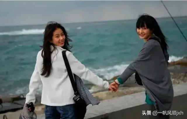 杨幂送陈伟霆面具:杨颖、杨幂、杨紫，你更喜欢谁的演技？