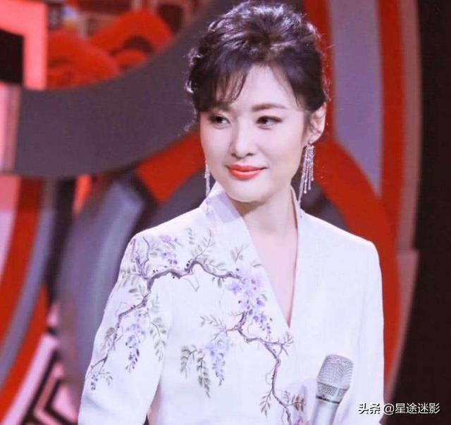 国内漂亮的女主持人当中,你最喜欢最欣赏哪几个,为什么？