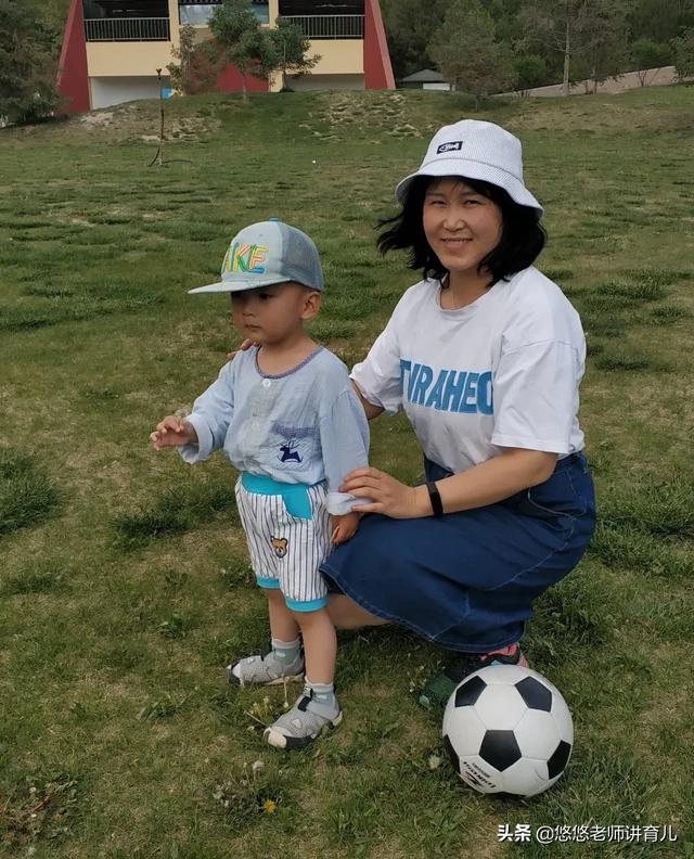 让孩子学会控制情绪:作为父母，面对孩子哭闹如何控制自己的情绪？