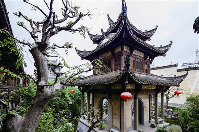地精小老头恐怖灵异事件:在野外夜钓的时候，有没有遇到让你胆寒的事情？