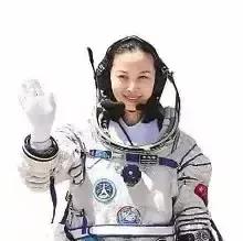 曾经在部队当过兵的女明星,除了殷桃和刘涛以外,你还知道谁呢？