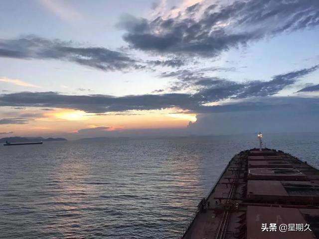 海员讲述的灵异事件:大海深处充满神秘，船员在海上最忌讳做的事是什么呢？