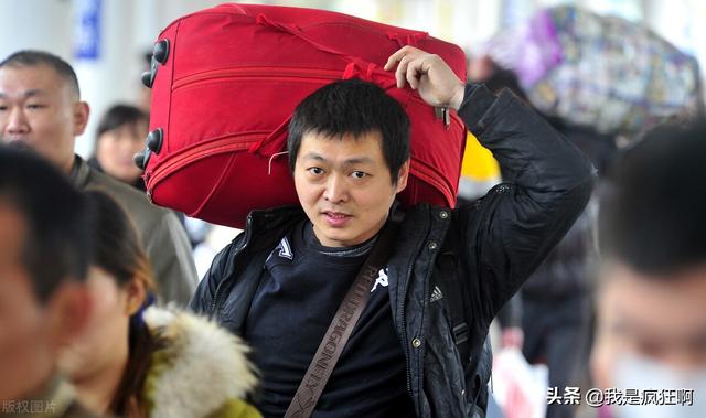 2022临近年关疫情零星出现外出打工的你是否回家过年