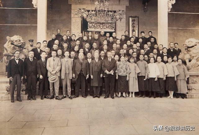 姜桂题:袁世凯称帝后，册封了几位王爵公爵？分别是谁？