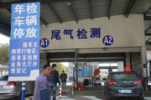 一辆车开多少年多少公里最合适
