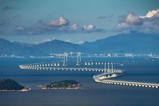 四川大熊猫误入水电站落水:中国历史上哪项工程对后世最有价值？