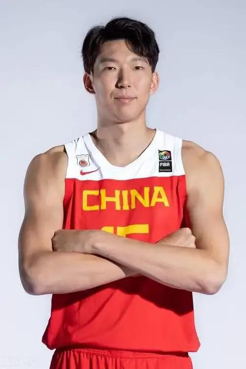 周琦这种nba的实力为什么在cba无球可打? - 生活小百科