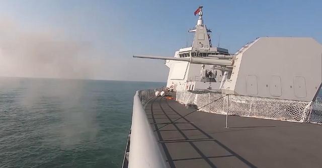 驱逐舰上面只携带几十枚导弹，战争中打光了怎么办？插图27