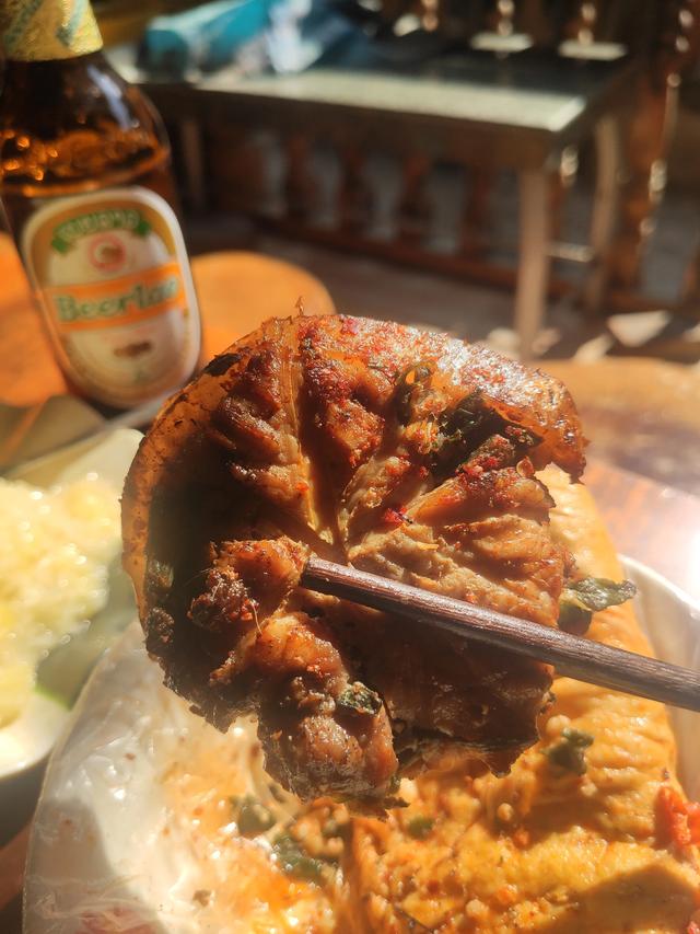 觀點辣子雞,臘豬腳,臘肉香腸,血豆腐,脆哨,酸肉,蝴蝶肉,鮓辣椒,大頭菜