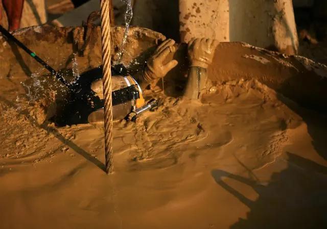 揭阳水鬼:为什么说“水鬼”下钻井打捞钻头，上来给一万，上不来给一百万？