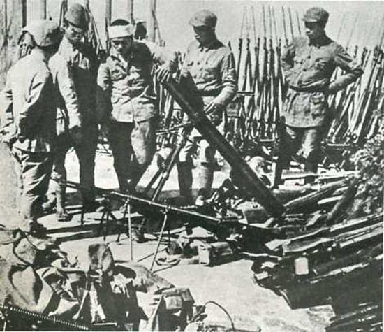 抗日战争时期，我军是否缴获了大量日军的大衣？对此你如何评价？插图55