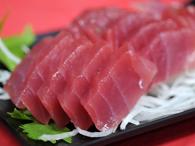 生鱼片寄生虫:为什么日本人天天吃的生鱼片，到了中国却满是寄生虫