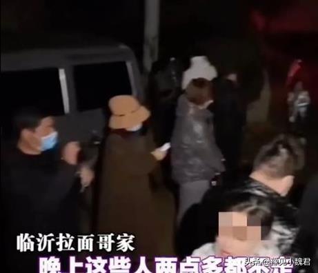 郑爽发飙:从普通人到在网上一夜爆红成网红是什么感觉？