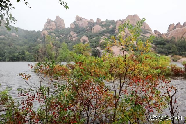 周末计划带上家人在河南省内自驾游玩，哪些有山有水的地方好玩