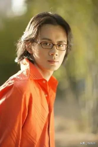 李春波老婆:那些靠一首歌走红，唱了一辈子的人心里是什么感觉