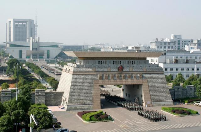 头条问答 - 有哪些二本军校?(17个回答)