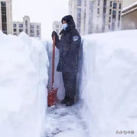 内蒙古是怎么来的，内蒙多地降雪量突破1951年以来极值，这么大雪是如何引起的