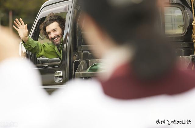 我想每天赚个三五百,会开车,该怎么做？