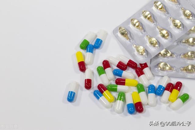 室内打仗视频:你们有因为疫情在家互相越看越不顺眼爆发战争的吗？