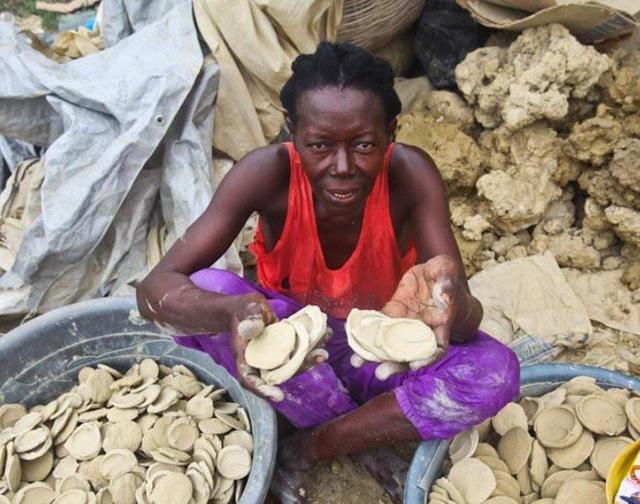 最穷的国家海地,穷人吃土充饥,那些土是什么?对身体有影响吗?