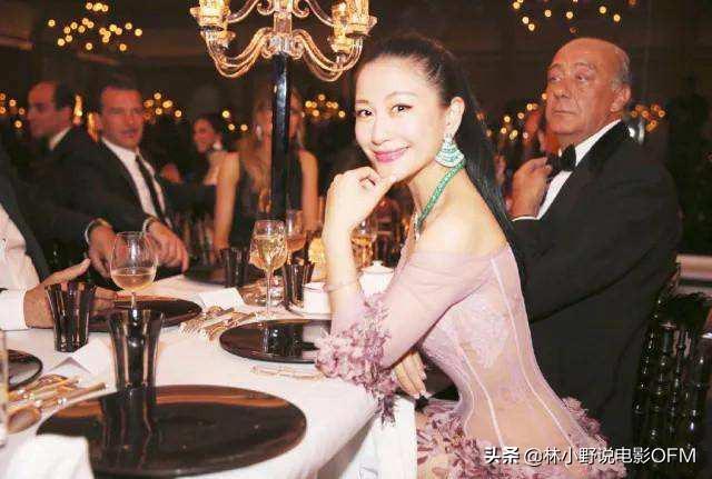 汤姆克鲁斯的老婆:《乔家的儿女》“乔祖望”刘钧的隐婚老婆到底是谁啊？