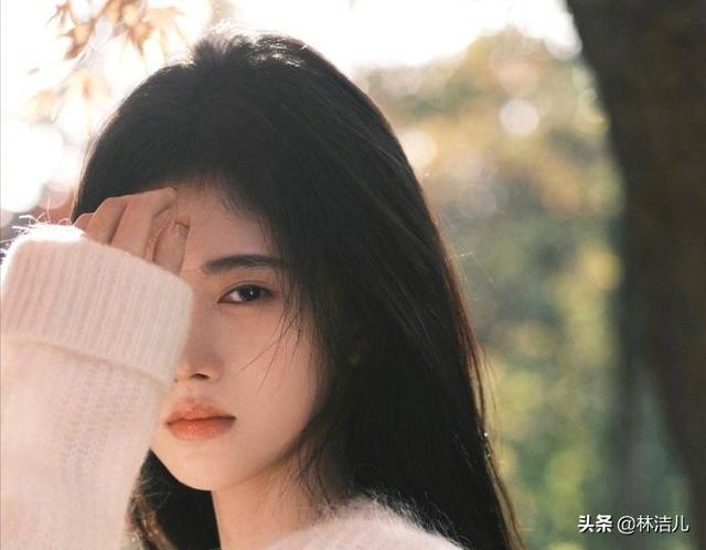 Ju Jingyi and Zhao Lusi are fascinated by the 