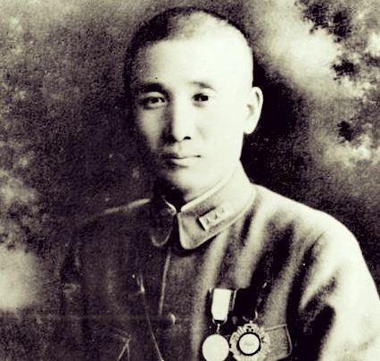 一二八事变:淞沪抗战国军还能挡住日军，为什么5年后淞沪会战国军却失败了？
