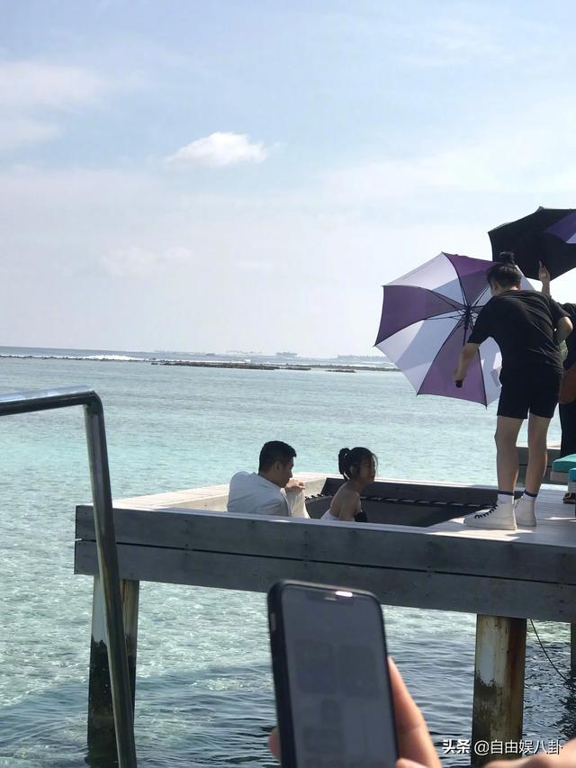 林心如的老公结婚照:娱乐圈中哪一对的结婚照是你最喜欢的呢。 ​​​​