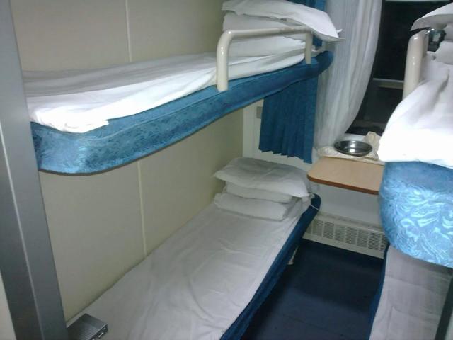 卧铺动车组350下线非重联16节高铁动车组列车是咋回事