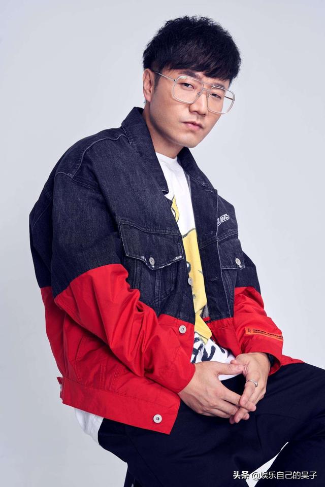 现代娱乐圈比较火的成都歌手都有谁？插图5