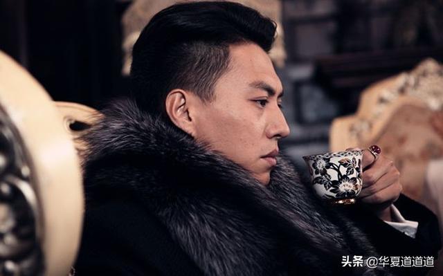 箭在弦上演员:潘粤明与靳东谁演的胡八一更真实谁的演技更胜一筹