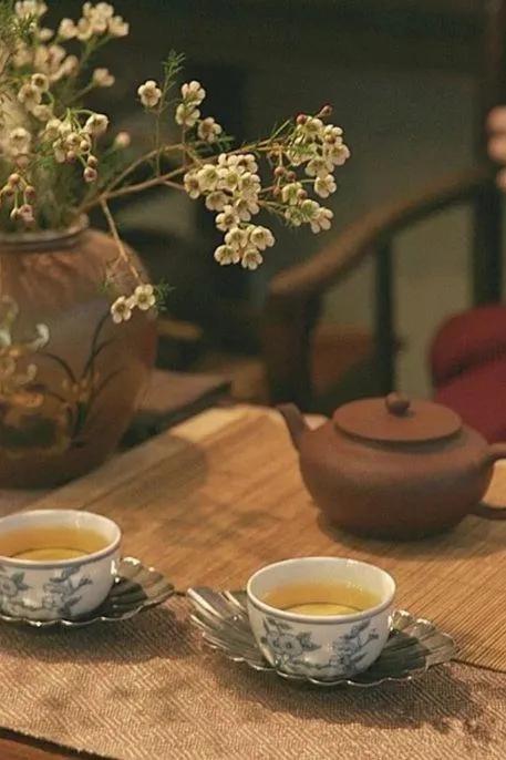 美国公布外星人:美国再公布ufo调查，直言人类技术没这么强，到底有没有外星人