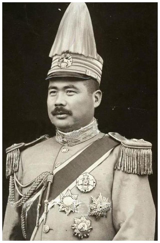 王怀庆:秦二世三年丢了天下，历史上还有比他“败家”速度更快的吗？