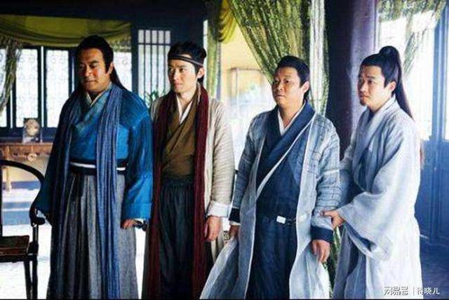 向问天武功高强,为何不直接救出任我行而要假手于令狐冲？