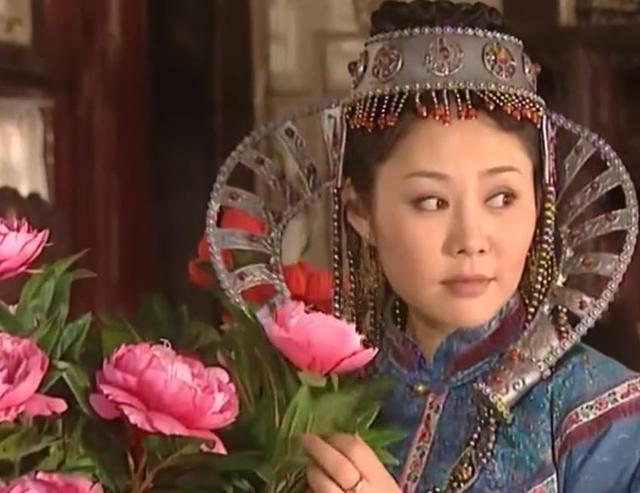 康熙皇帝最爱的女人:宝日龙梅有多绝情？明知胤禔爱她，为何还当着胤禔面与康熙云雨？