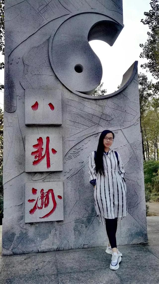 年龄大了，没有<a href=https://maguai.com/list/256-0-0.html target=_blank class=infotextkey>朋友圈</a>了，和老公关系不好，怎么熬这漫长的日子(进不了老公的微信<a href=https://maguai.com/list/256-0-0.html target=_blank class=infotextkey>朋友圈</a>)