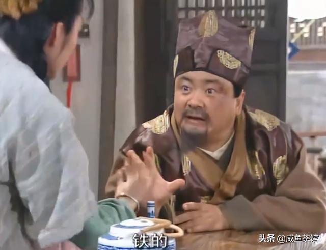 《武林外传》里,钱老板的媳妇是什么级别的高手？