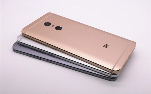 我是真的不明白并且非常讨厌，现在的有些手机为什么用玻璃背壳，难道是自信的认为这样很帅？插图16