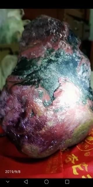 在中国钻石陨石的收藏量多吗它的价值如何